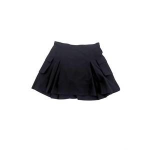 NEW KLD. SIGNATURE women's pleated details cargo skort in black